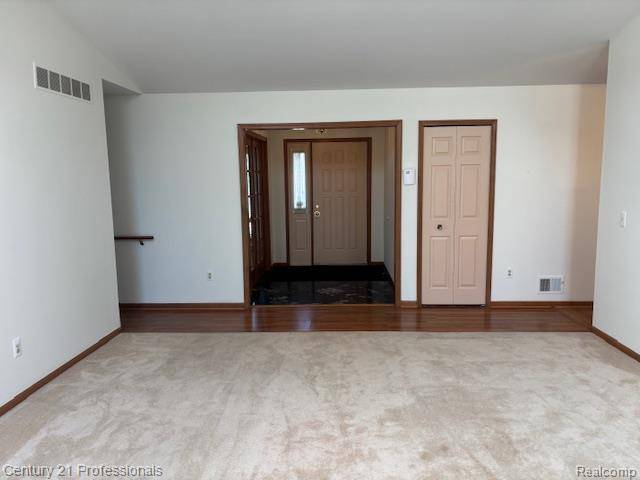 Clinton Township, MI 48038 2239,19040 Fortuna Drive