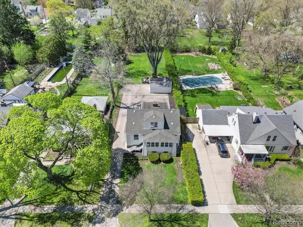 Ferndale, MI 48220 3249,321 SAINT LOUIS #1 Street