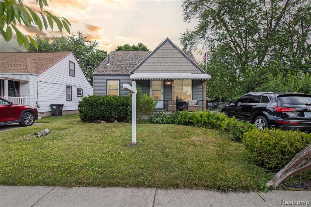8025 Mayfair Street, Taylor, MI 48180 2676