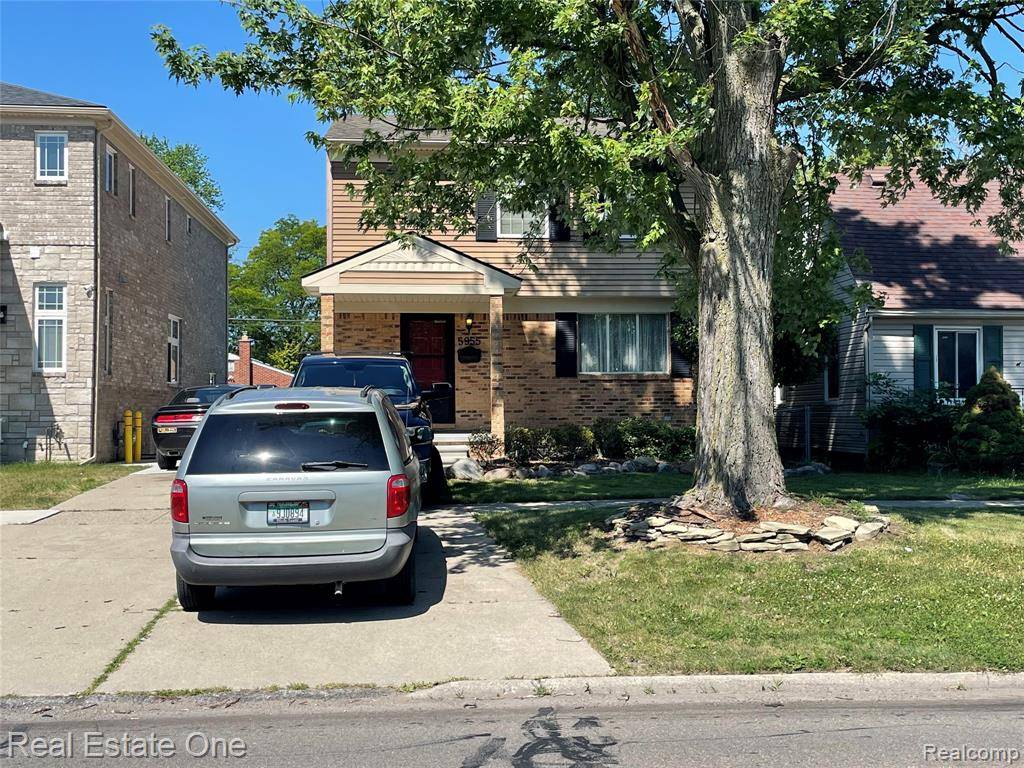 Dearborn Heights, MI 48127,5955 BEECH DALY RD
