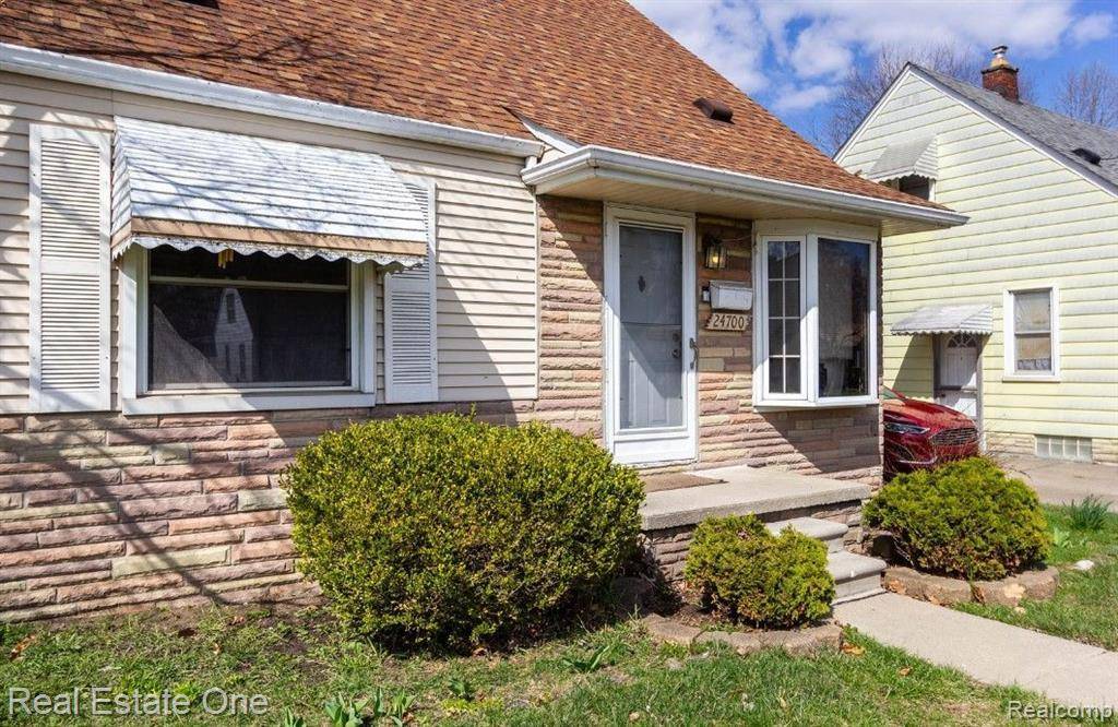 Dearborn, MI 48124 4808,24700 ROSS Street