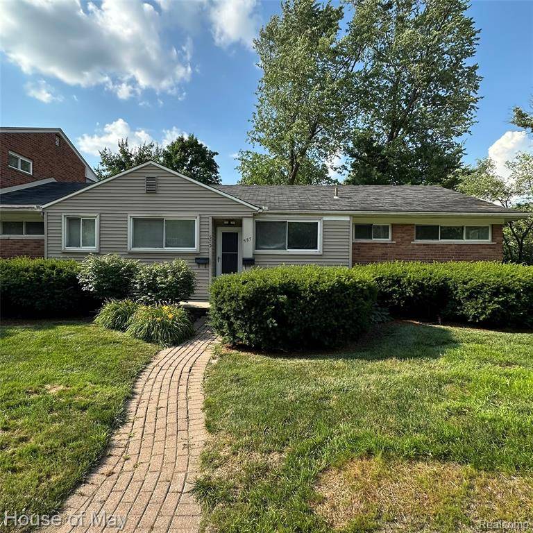 587 E 14 MILE Road, Birmingham, MI 48009