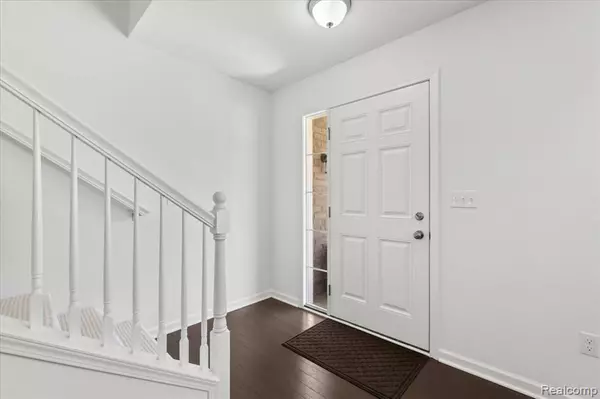 South Lyon, MI 48178 7121,21422 Navarra Drive