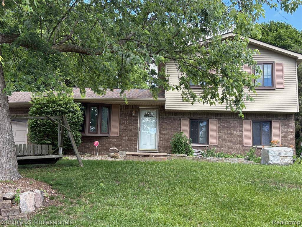 8962 Glasgow Drive, White Lake, MI 48386 3317