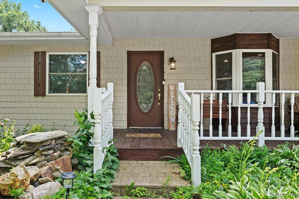 Howell, MI 48843 7434,344 Chilson Road