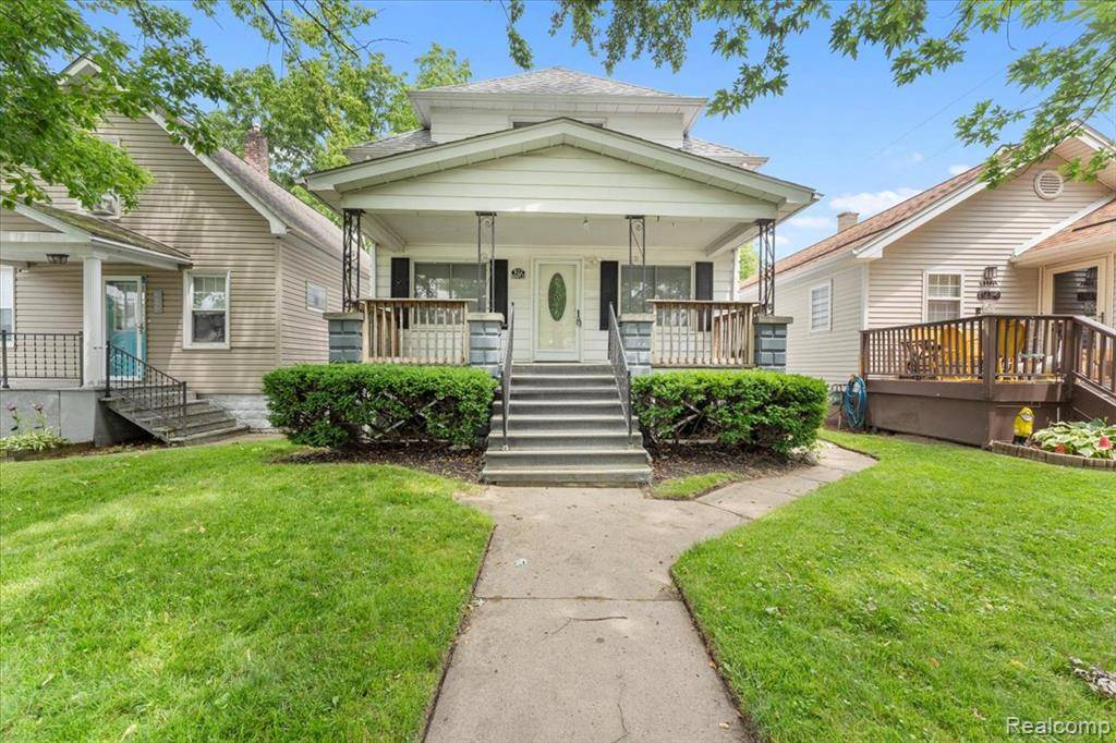 922 Maple, Wyandotte, MI 48192