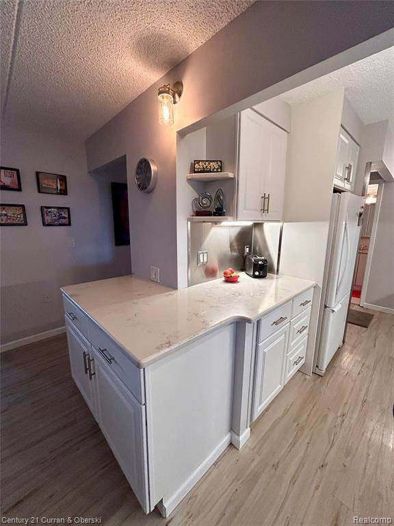 Dearborn, MI 48124 2300,21800 MORLEY Avenue