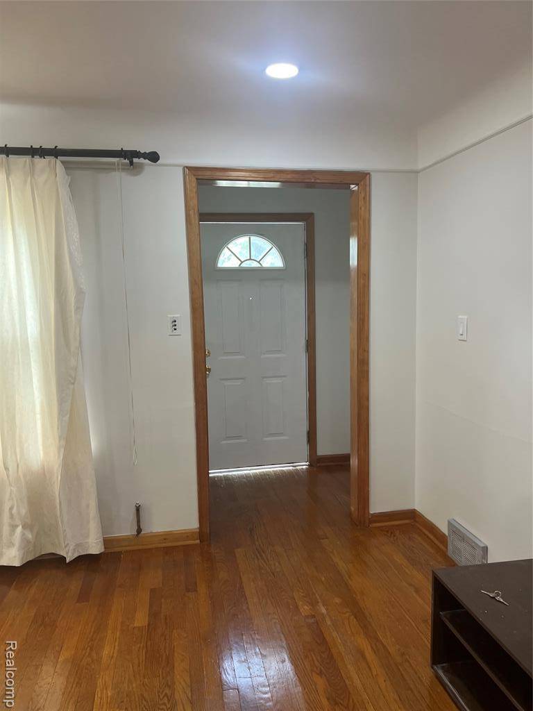 Warren, MI 48091 2339,3141 Berkshire Avenue
