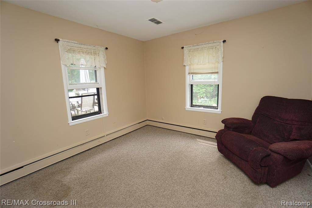 Van Buren, MI 48111 1168,6785 Belleville Road