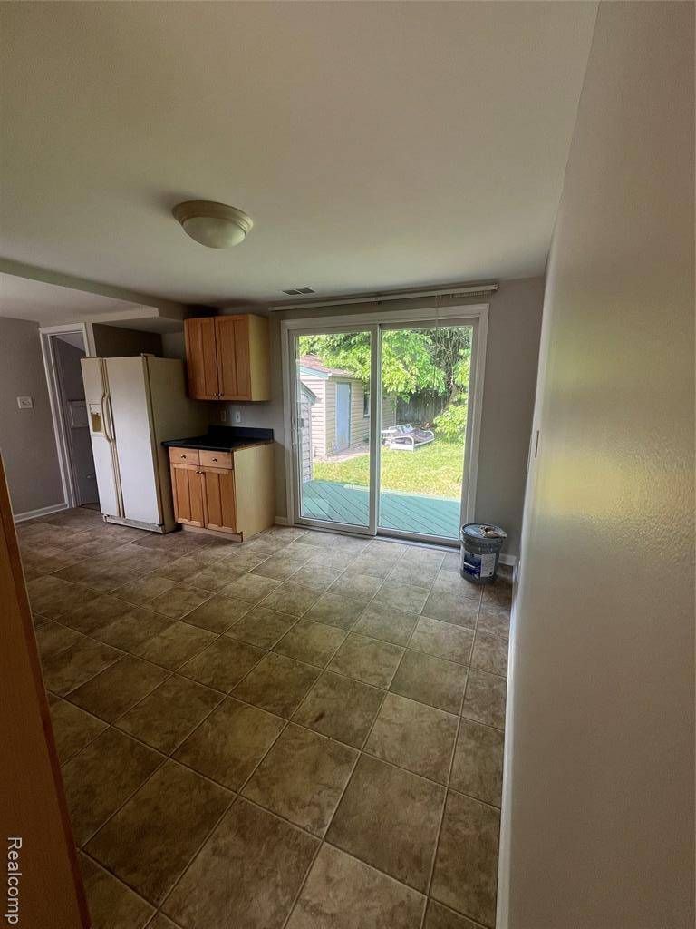 Shelby Twp, MI 48317 4419,46261 Harry Street