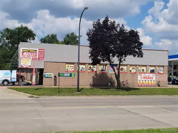 Dearborn Heights, MI 48125 1571,4650 S Beech Daly Street