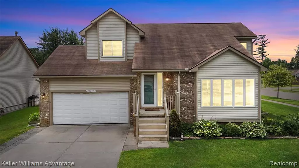 27497 Oakley Street, Livonia, MI 48154 3987