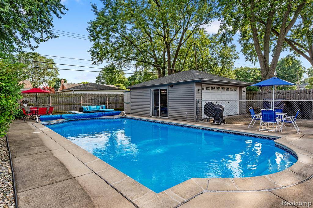 Livonia, MI 48150,31789 Penn Avenue