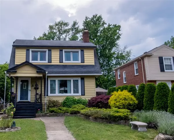1036 Irving Avenue, Royal Oak, MI 48067 3311