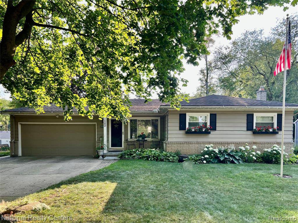 1580 Marylestone Drive, West Bloomfield, MI 48324 3842