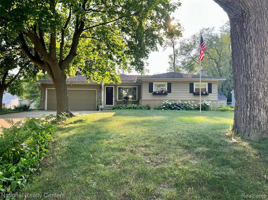 West Bloomfield, MI 48324 3842,1580 Marylestone Drive