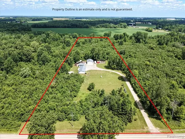 Croswell, MI 48422 8747,4411 Mortimer Line Road