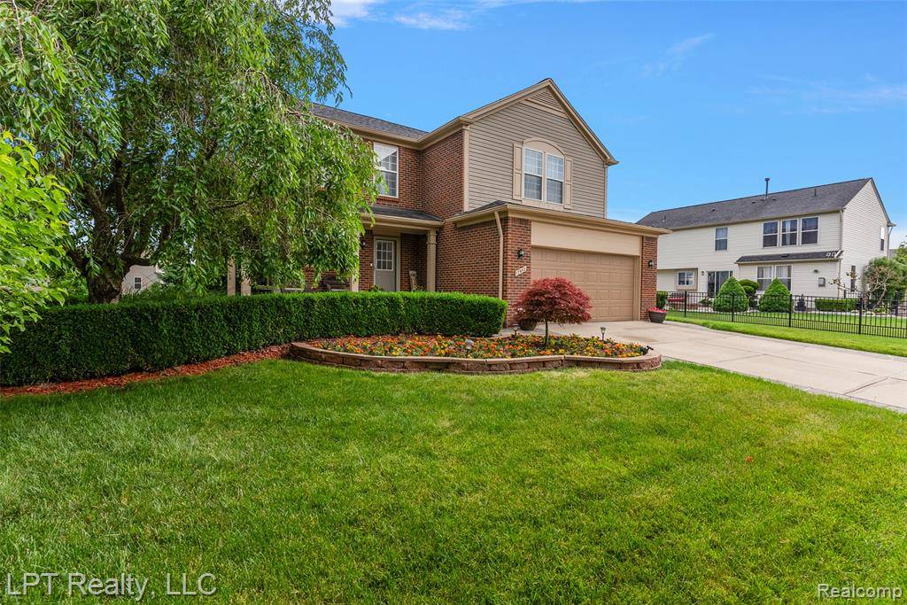 Macomb, MI 48042 1187,17952 Marsal Drive