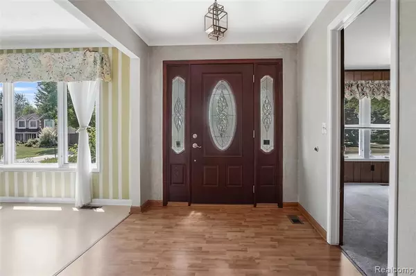 Troy, MI 48098 1807,822 Keaton Drive