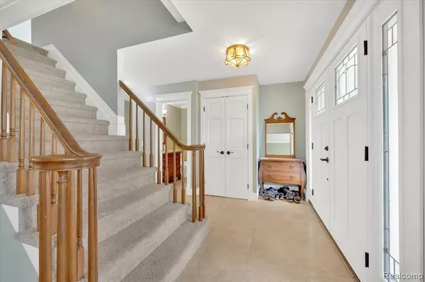 Rochester Hills, MI 48309 1041,3417 Palm Aire Court