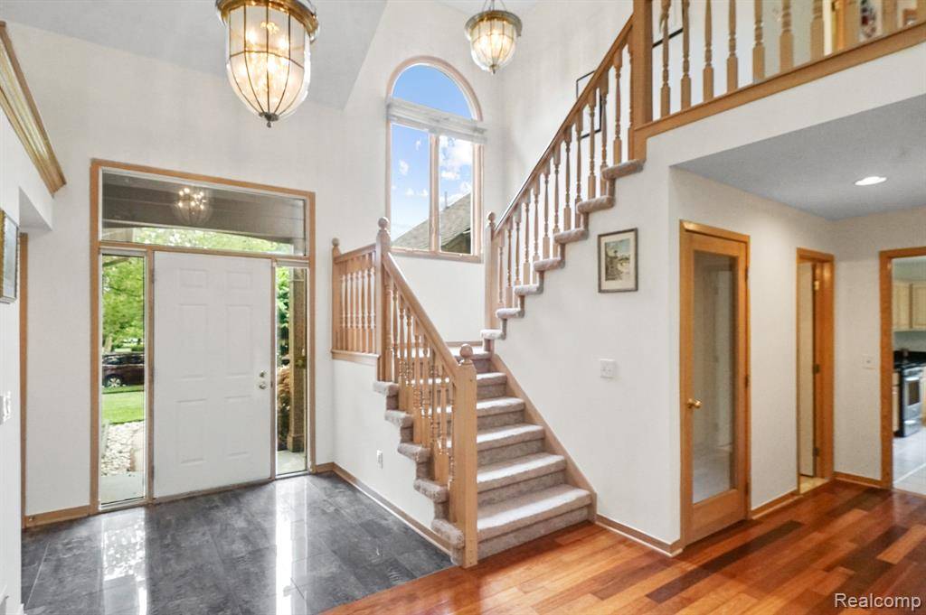 Troy, MI 48098 4380,4253 Drexel Drive