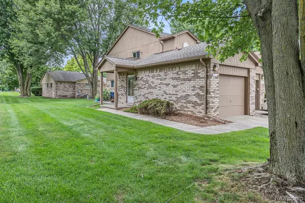 41455 Clinton Grove Drive, Clinton Township, MI 48038 2025