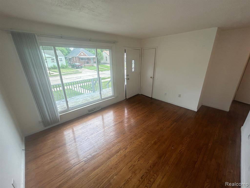 Warren, MI 48091 2934,7040 WESTMINSTER Avenue