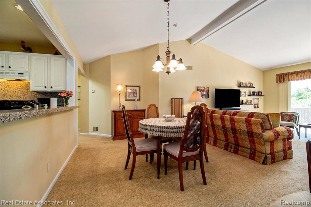 Canton, MI 48187 3781,41503 Haggerty Woods Court