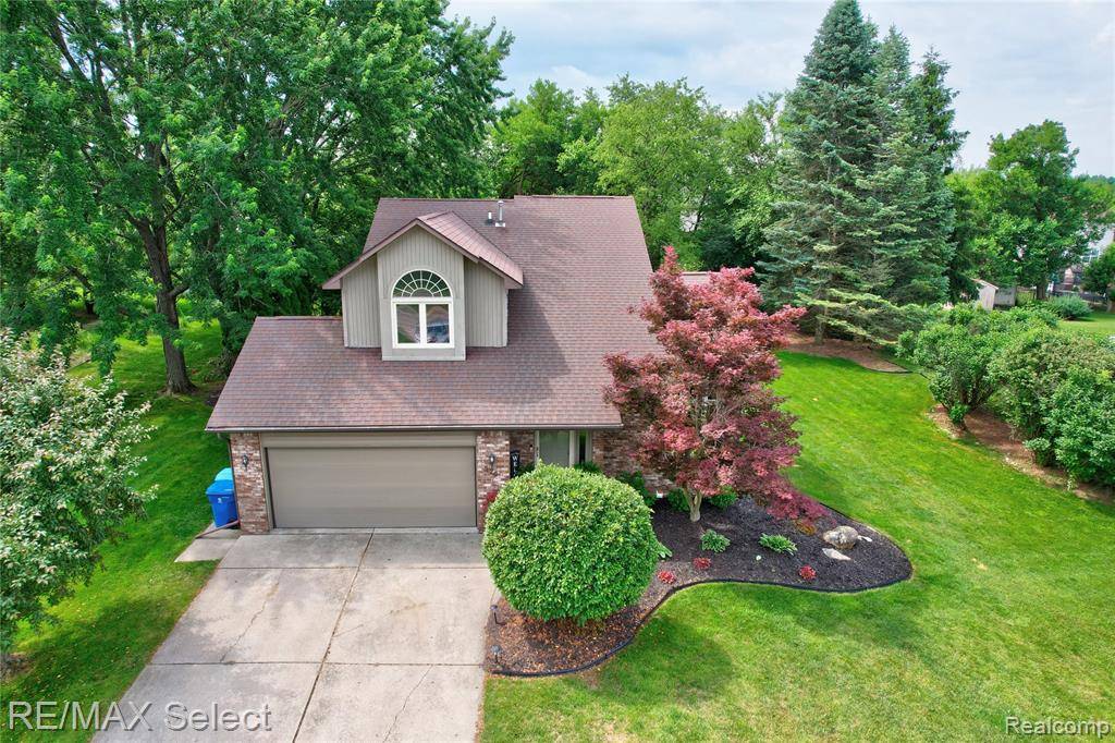 Linden, MI 48451 8404,220 E Rolston Road