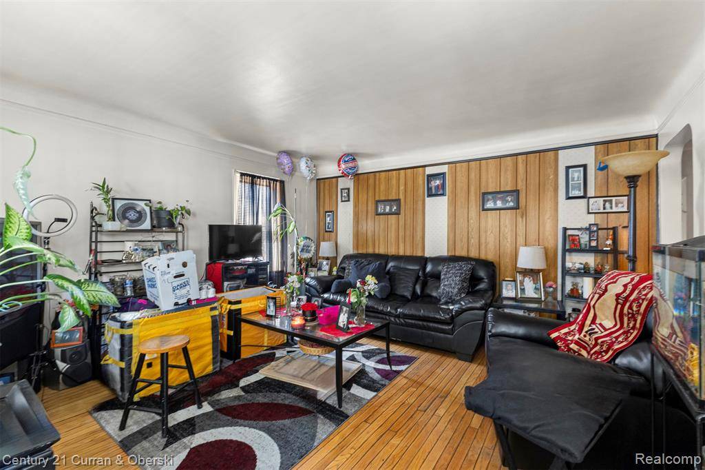 Lincoln Park, MI 48146 1330,1773 Paris Avenue