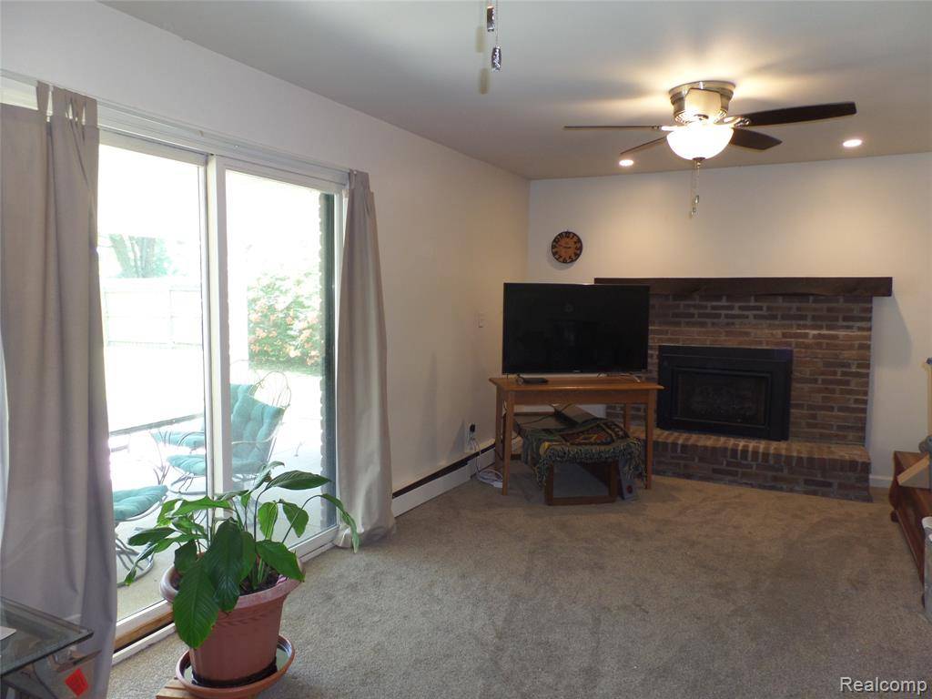 Grand Blanc, MI 48439 8159,2530 Sebastian Drive