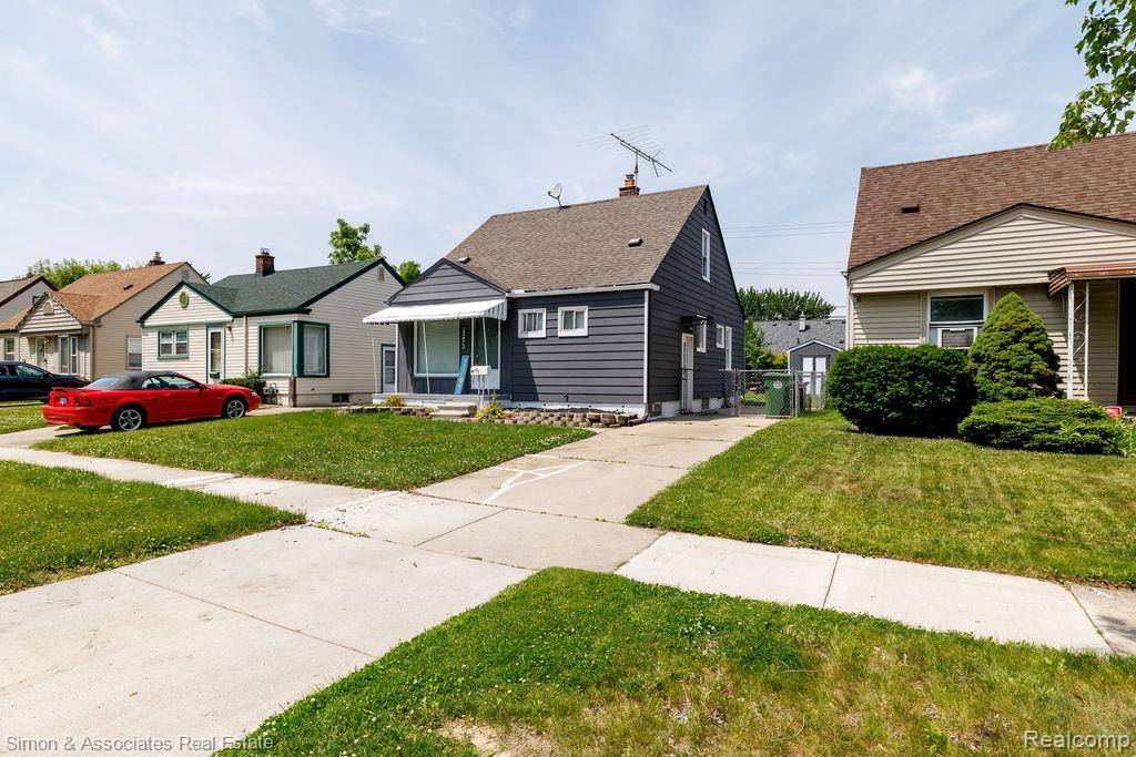Southgate, MI 48195 1229,13472 Superior Street