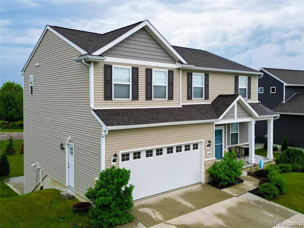 Howell, MI 48843 9710,1395 Bluff Drive