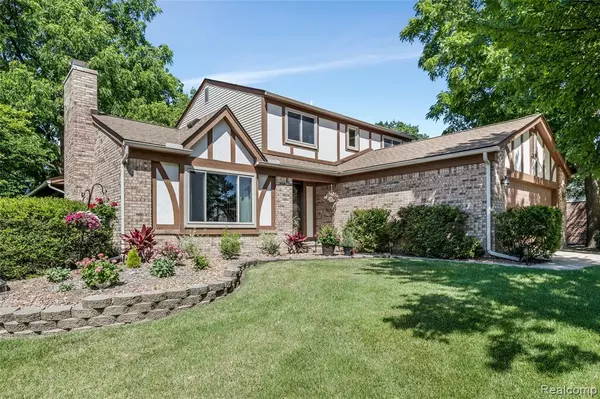 Novi, MI 48375,23719 Harvest Court