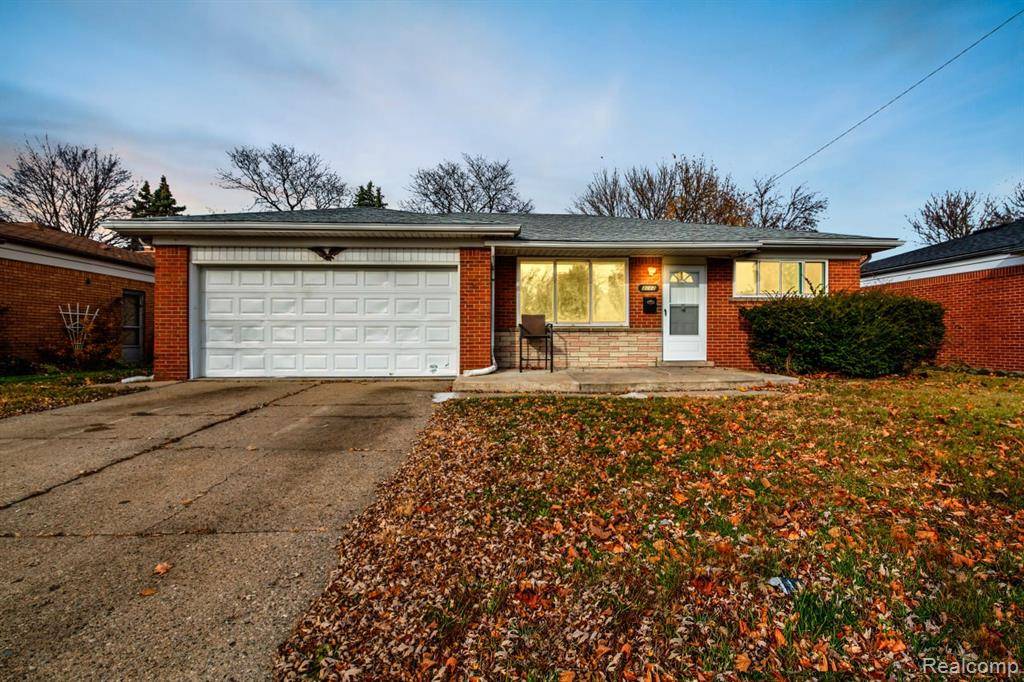 Warren, MI 48091 3945,3217 Donna Avenue