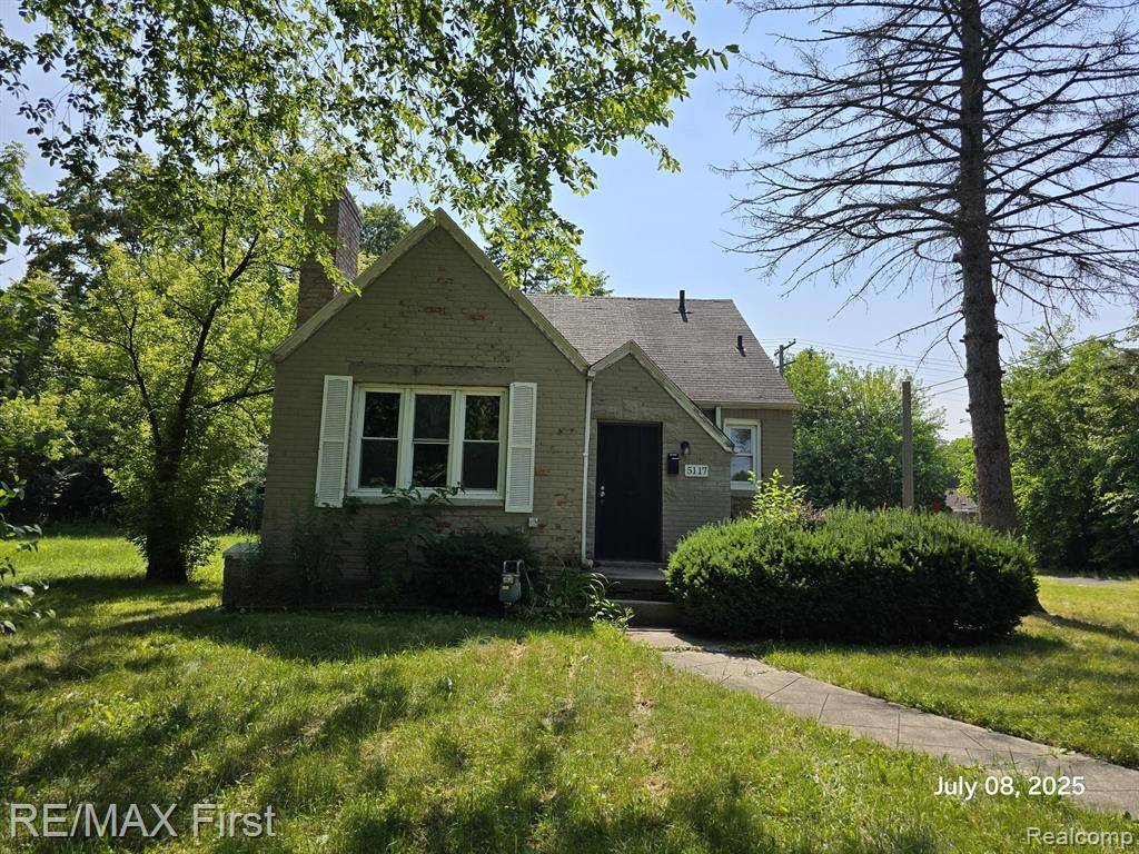 5117 University Place, Detroit, MI 48224 1385