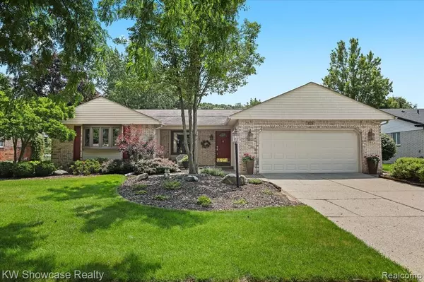 Troy, MI 48085 4888,828 Thurber Drive