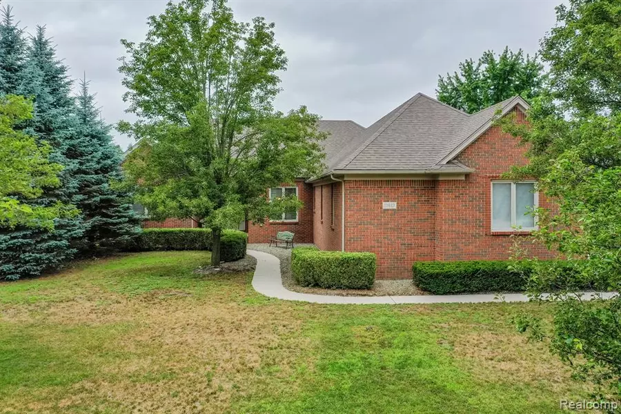 13823 Blue Beech Lane, Shelby Twp, MI 48315 1474