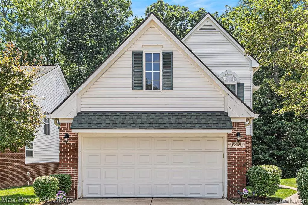 Wixom, MI 48393 4308,648 Shady Maple Shady Maple Drive