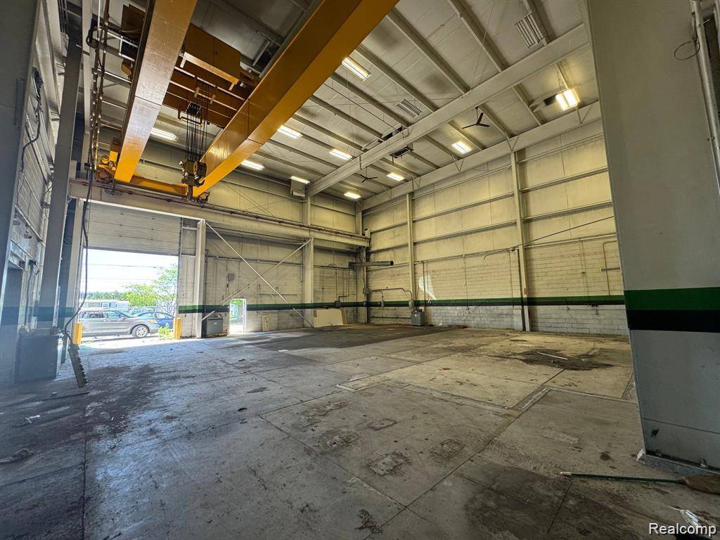 Farmington, MI 48336,20720 TUCK Road