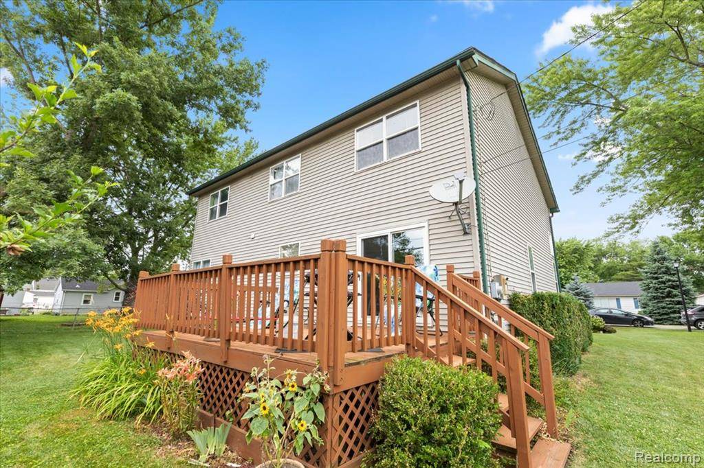 Monroe, MI 48162 4856,3070 10th Street