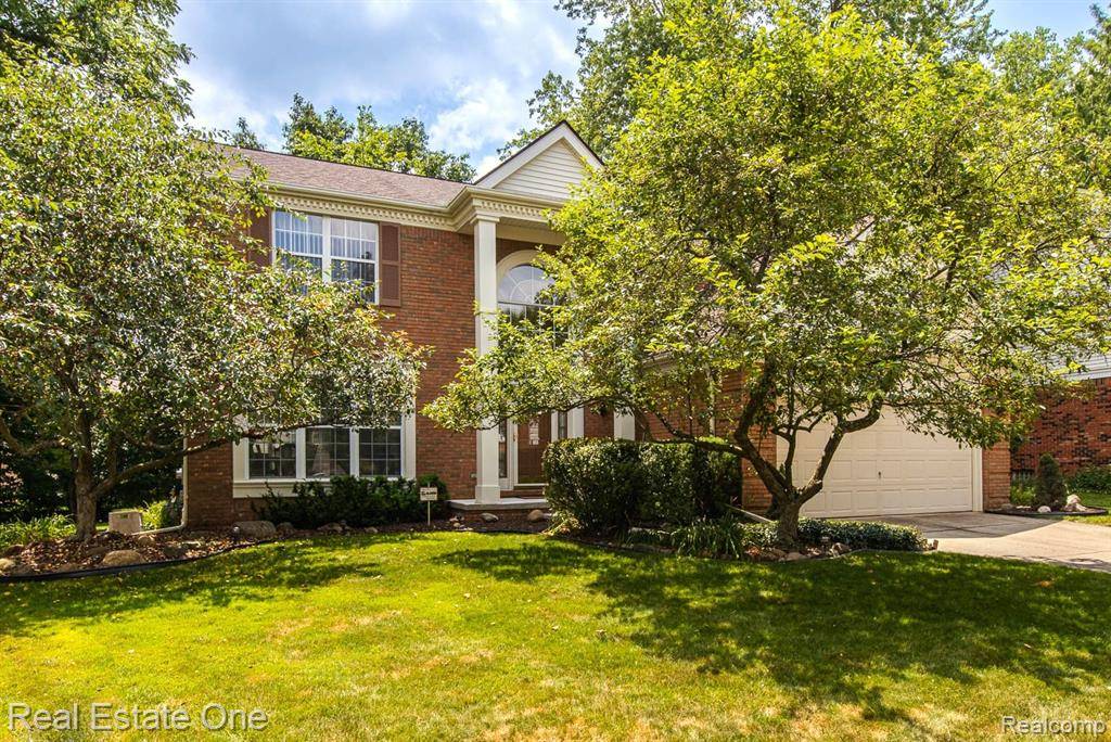 234 Grosvenor Drive, Rochester Hills, MI 48307 3170