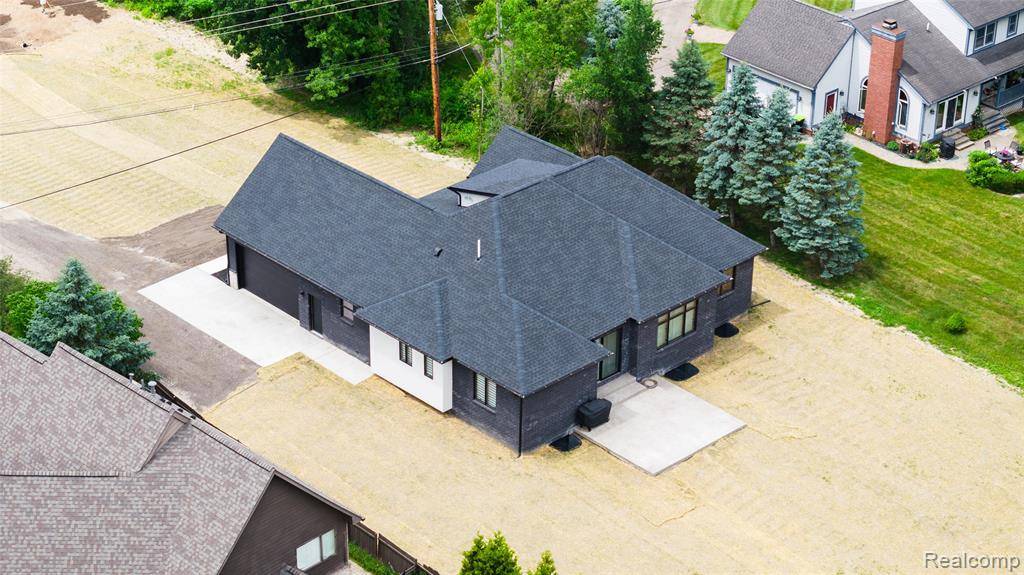 Northville, MI 48167 3322,22168 Beck Road