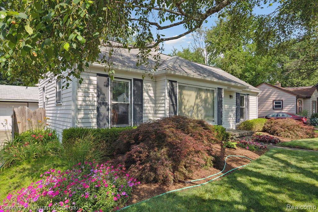 Farmington, MI 48336 5653,21623 Tulane Avenue