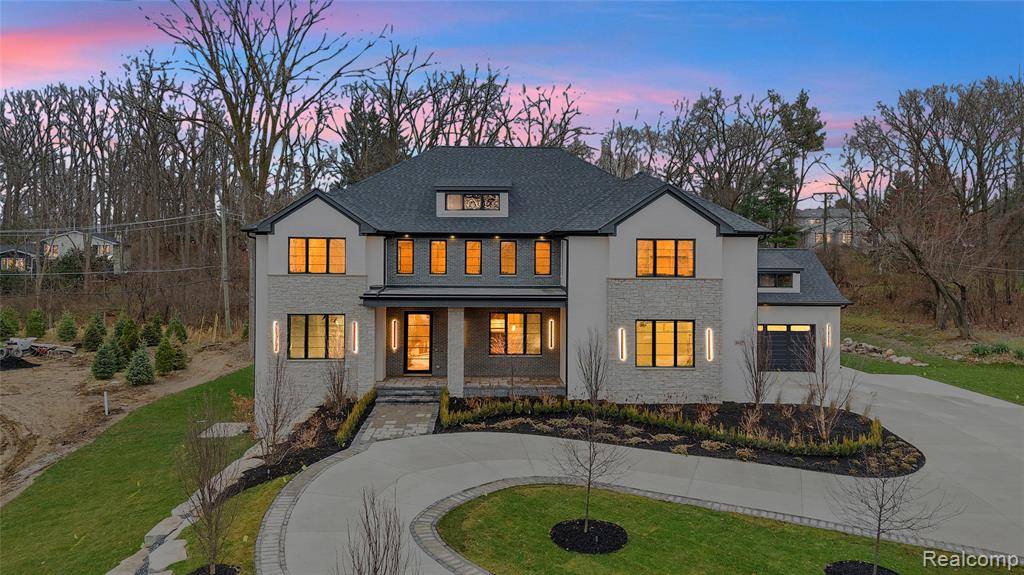 4627 CIMARRON Drive, Bloomfield Hills, MI 48302 2217