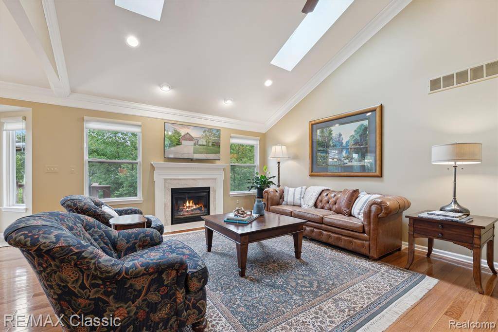 Novi, MI 48377 2350,30166 Brightwood Drive
