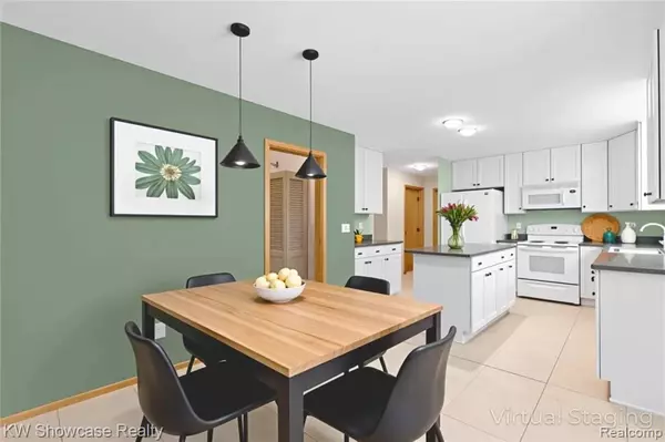 Wixom, MI 48393 1849,773 Sibley Court