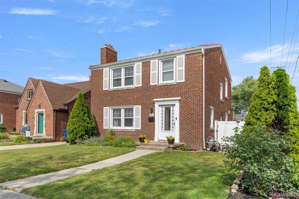 1889 20th Street, Wyandotte, MI 48192 3521