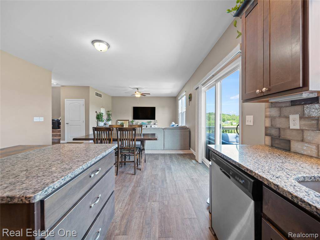 Howell, MI 48843 9729,2838 Bogues View Drive