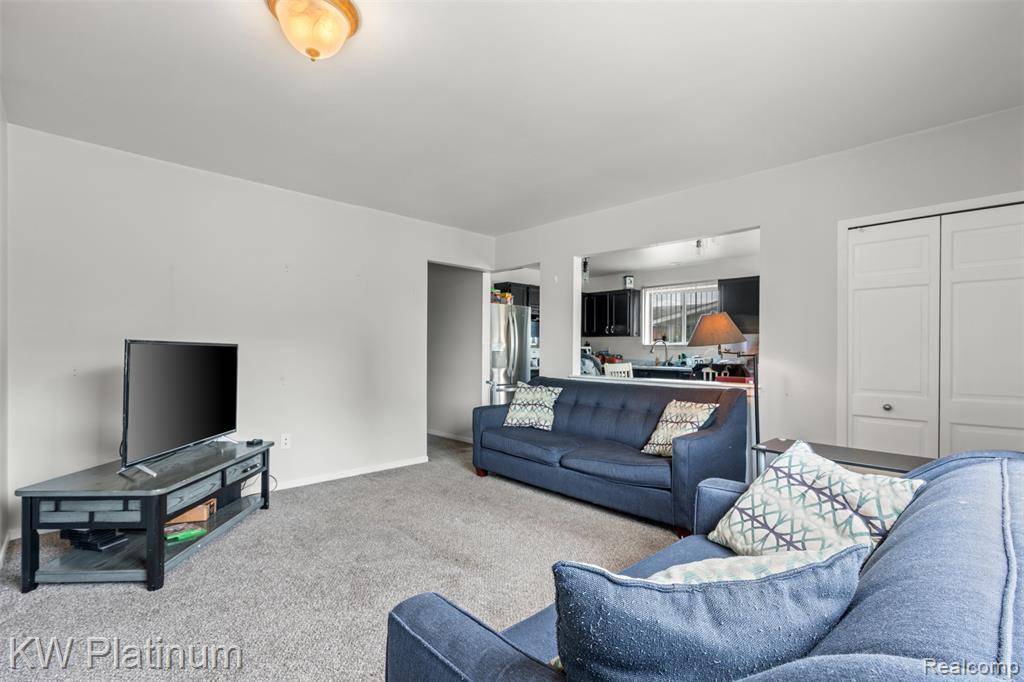 Roseville, MI 48066 2875,17335 Lowell Street